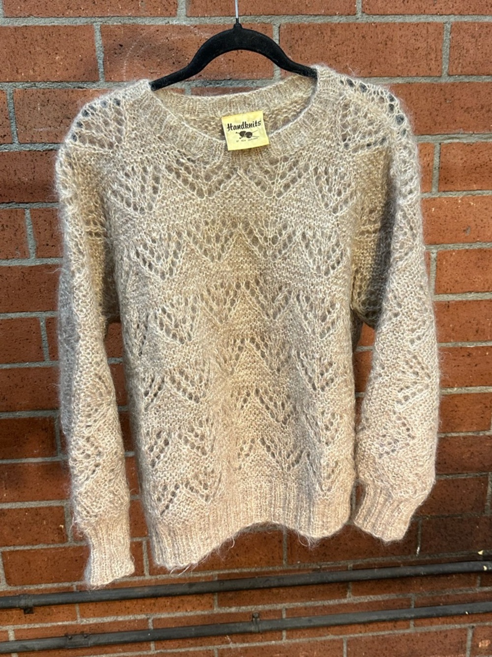 Cozy Handknits of New Zealand Women’s Sweater
